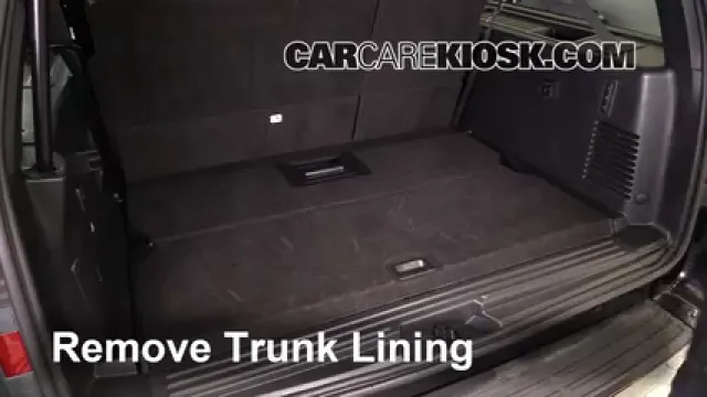 2016 Lincoln Navigator L Select 3.5L V6 Turbo Pneus et roues Changer un pneu crevé